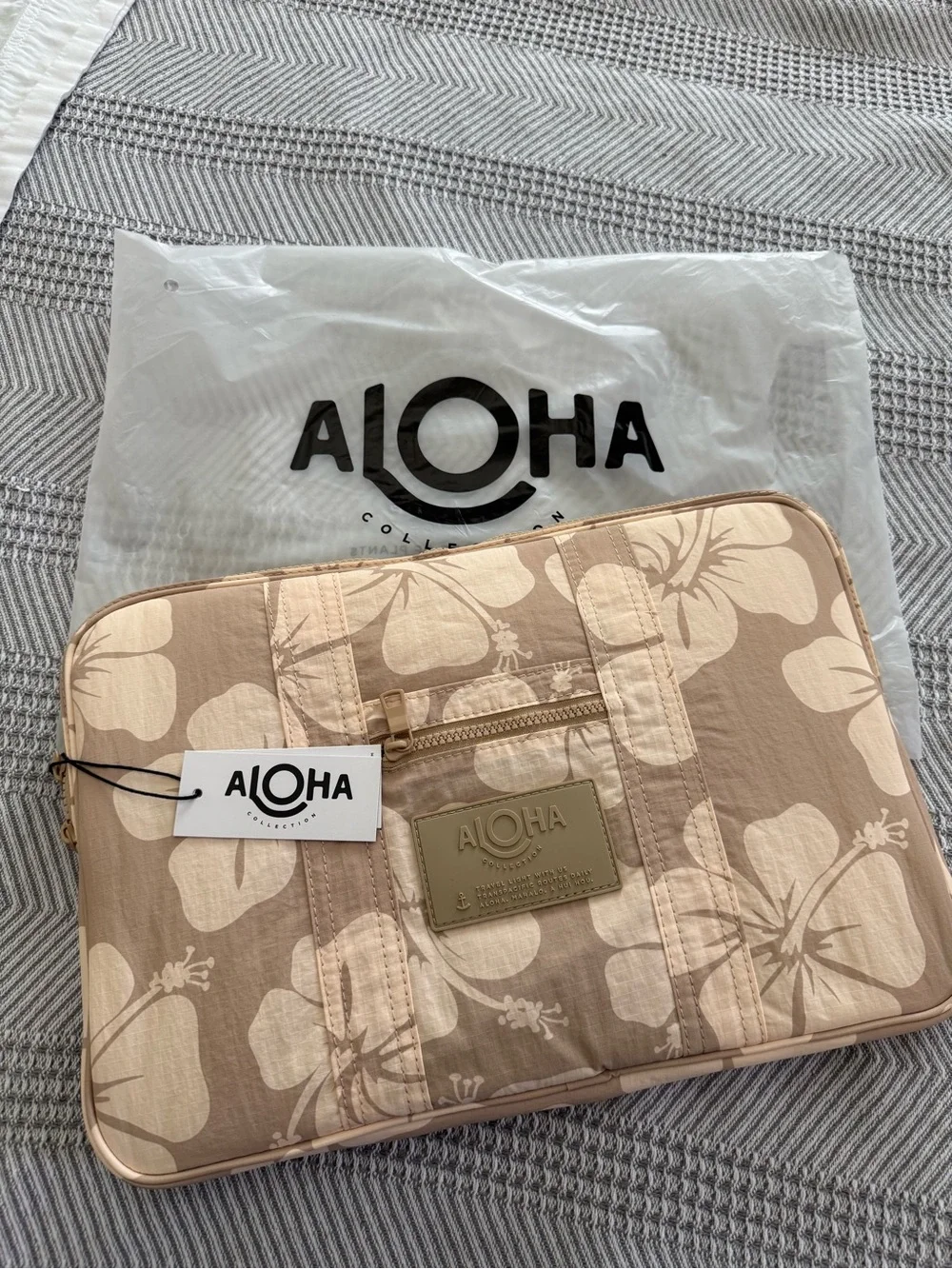Aloha Collection Padded Laptop
